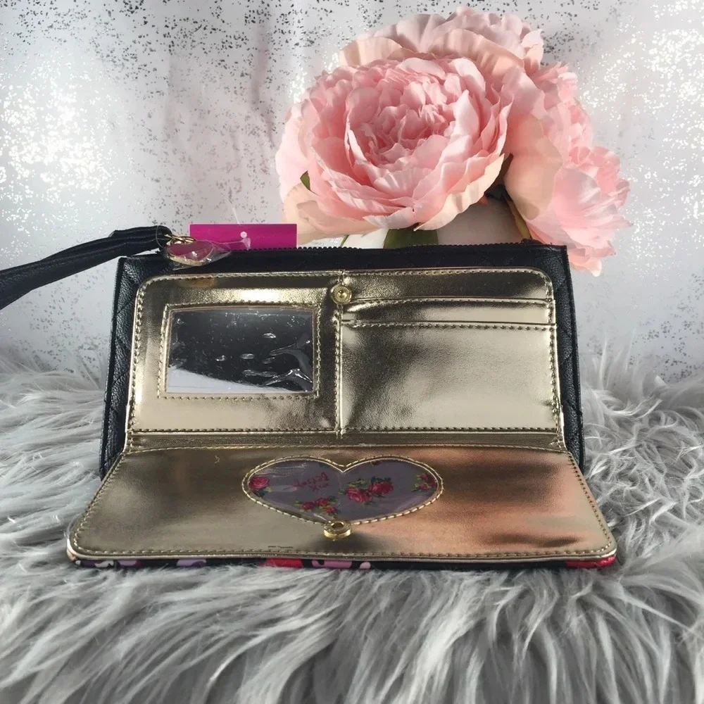 🆕 Betsey Johnson Black and Floral Wallet